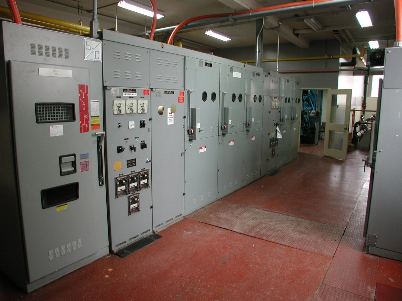 Electrical_switchgear MCCB Apartment & Housing Projects - EcoNewlink