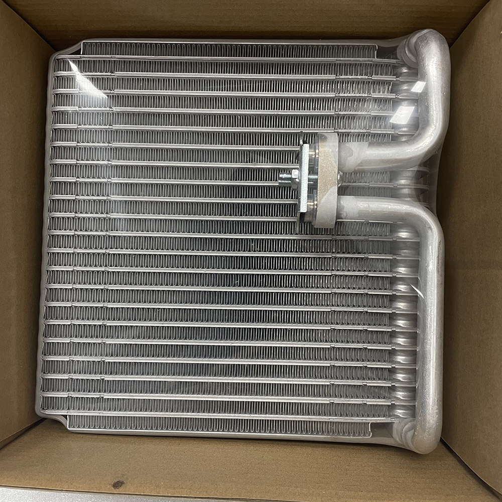 HYUNDAI EXCAVATOR SPARE PARTS USED ON R210LC-7 11N6-90790 EVAPORATOR CHINA MADE