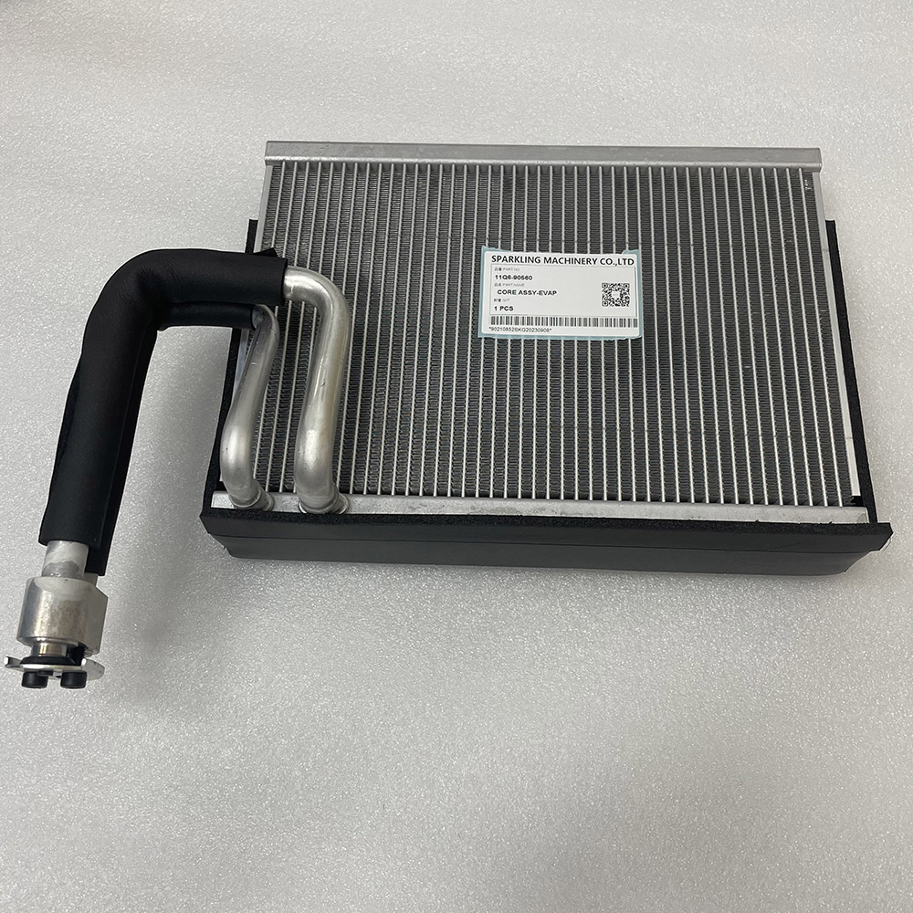Hyundai Excavator Spare Parts Evaporator Used On R140LC-9 R160LC-9 R170W-9 R180LC-9 R210LC-9 R250LC-9 R320LC-9 11Q6-90560