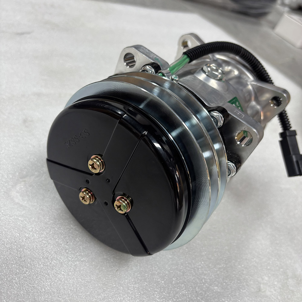 MADE IN CHINA SPARKLING MACHINERY NEW EC120D EC140B EC140C VOE14649606 COMPRESSOR