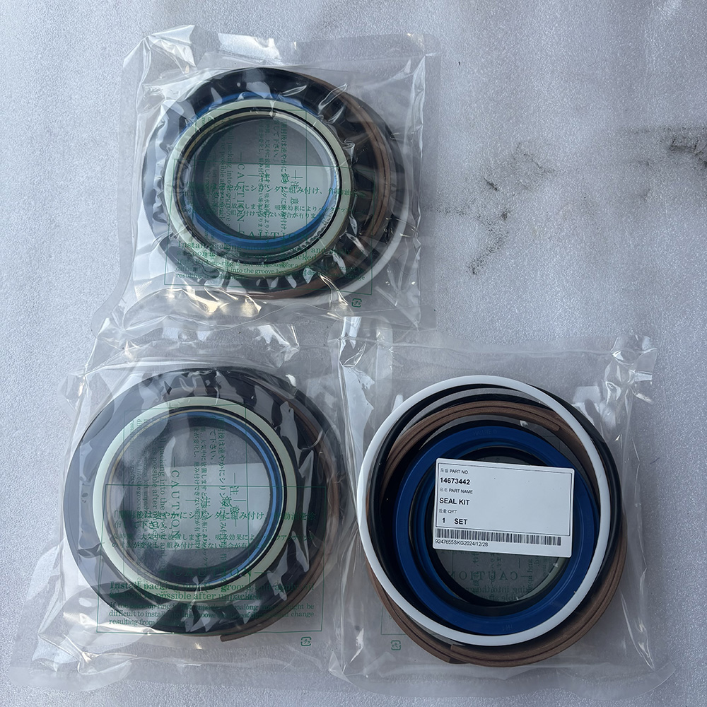 EW210C EW210D VOE 14673442
VOE14673442 STABILISER CYLINDER SEAL KIT