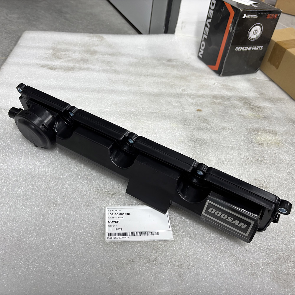 Excavators Spare Parts 150106-00133B COVER for Doosan Construction Equipment D24 DX57W-5 D20S-7 D25S-7 D30S-7 D33S-7