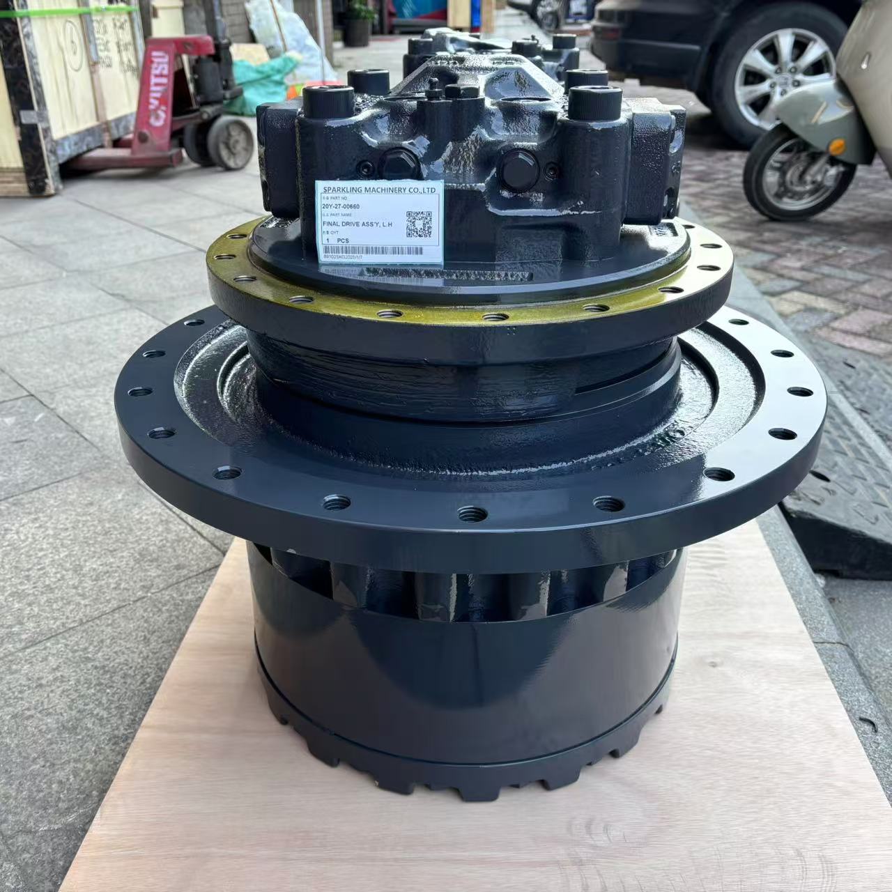 Excavator Spare Parts  20Y-27-00670 20Y-27-00660 FINAL DRIVE ASSY, RH/LH FOR PC200-8MO PC210L-10