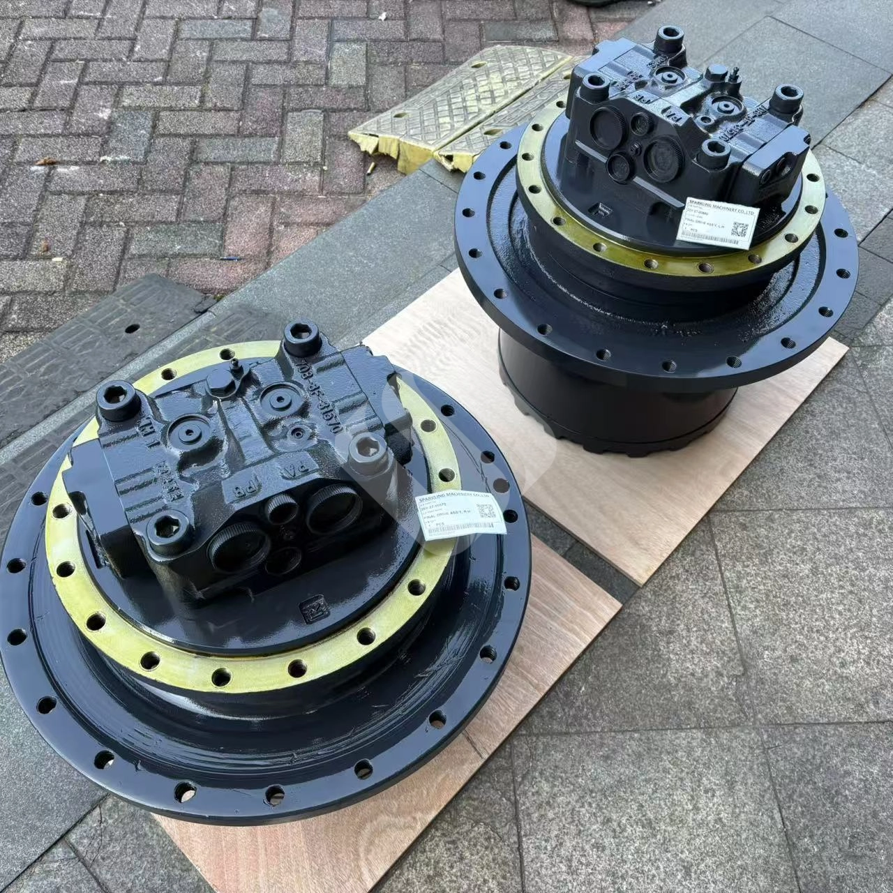 Excavator Spare Parts 20Y-27-00670 20Y-27-00660 FINAL DRIVE ASSY PC200-8MO PC210L-10 Final Drive Assembly 20Y-27-00670 for Komatsu PC200-8MO Excavator