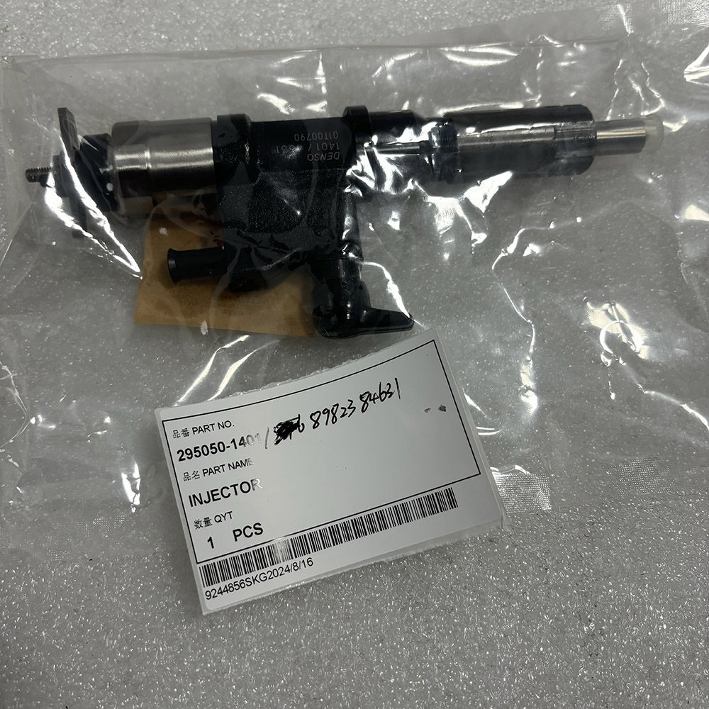 Common Rail Fuel Injector 295050-1401 for Isuzu 4HK1 6HK1 Engine Hitachi Excavator 8-98238463-1 8982384631