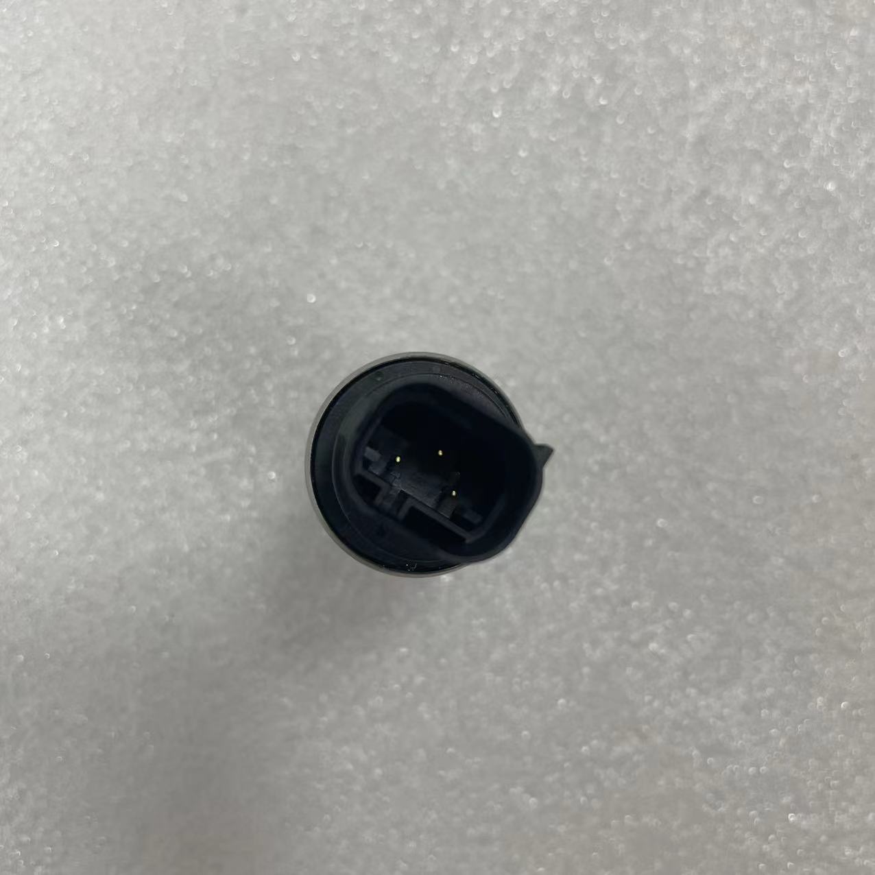 SK200-6/6E/8 SK250-6E/8 SK460-8 SK480-8 LC52S00019P1 YN52S00102P1 YW52S00002P1 LS52S00013F1 3Mpa Low Pressure Sensor