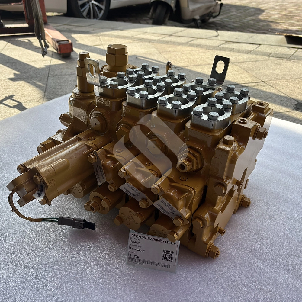 D9R TRACK-TYPE TRACTOR CA1878636 187-8636 1878636 VALVE GP-MAIN CONTROL VALVE ASSY D9R TRACK-TYPE TRACTOR CA1878636 187-8636 1878636 VALVE GP-MAIN CONTROL VALVE ASSY