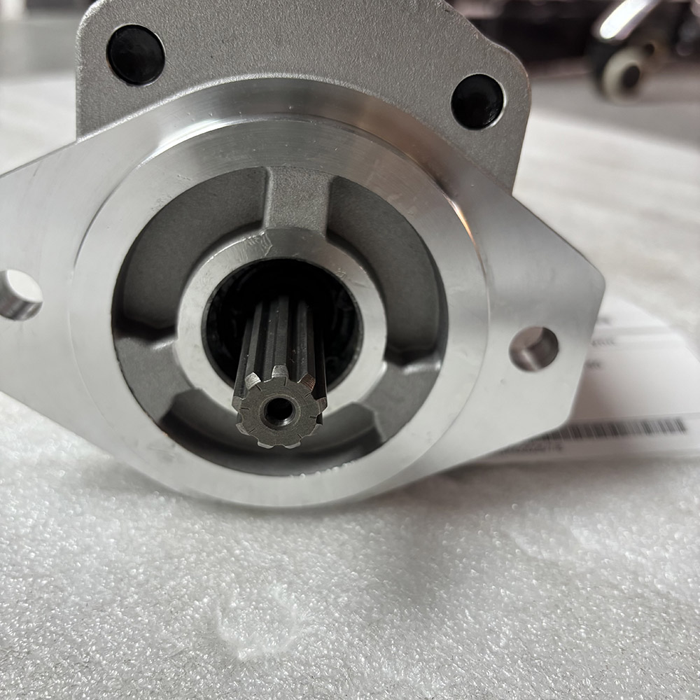 Wheeled Excavators Spare Parts 31ER-30360 31Q6-30050 HCE GEAR PUMP for Hyundai Excavator Hydraulic system R170W-7 R200W-7 R210W-9S