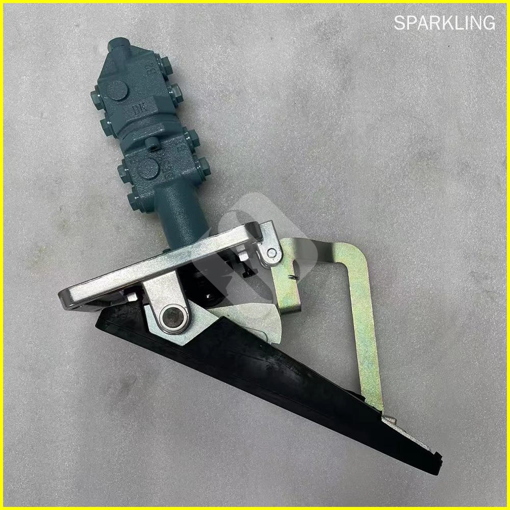 HYUNDAI WHEEL EXCAVATOR SPARE PARTS R160W9A R170W9 R170W9S R180W9A R180W9S R210W-9 BRAKE VALVE 31Q5-30110 CHINA MADE