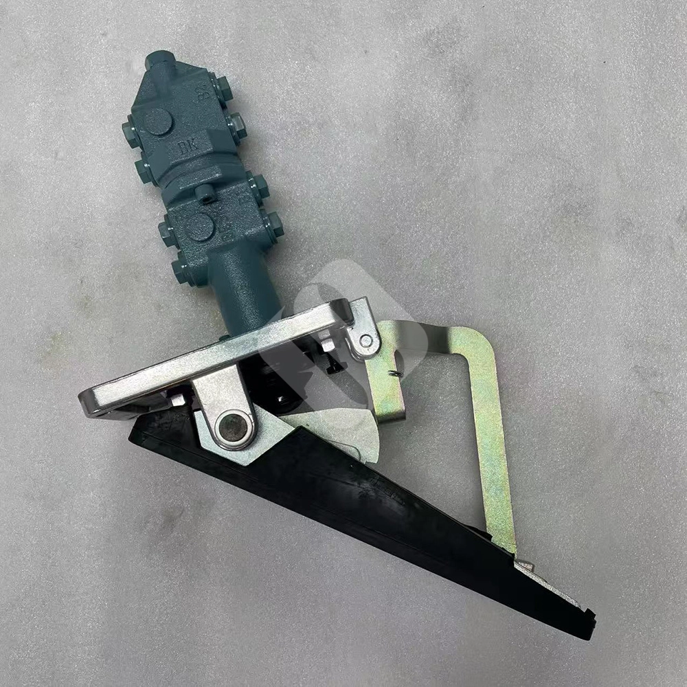 HYUNDAI WHEEL EXCAVATOR SPARE PARTS R160W9A R170W9 R170W9S R180W9A R180W9S R210W-9 BRAKE VALVE 31Q5-30110 CHINA MADE HYUNDAI WHEEL EXCAVATOR SPARE PARTS R160W9A R170W9 R170W9S R180W9A R180W9S R210W-9 BRAKE VALVE 31Q5-30110 CHINA MADE