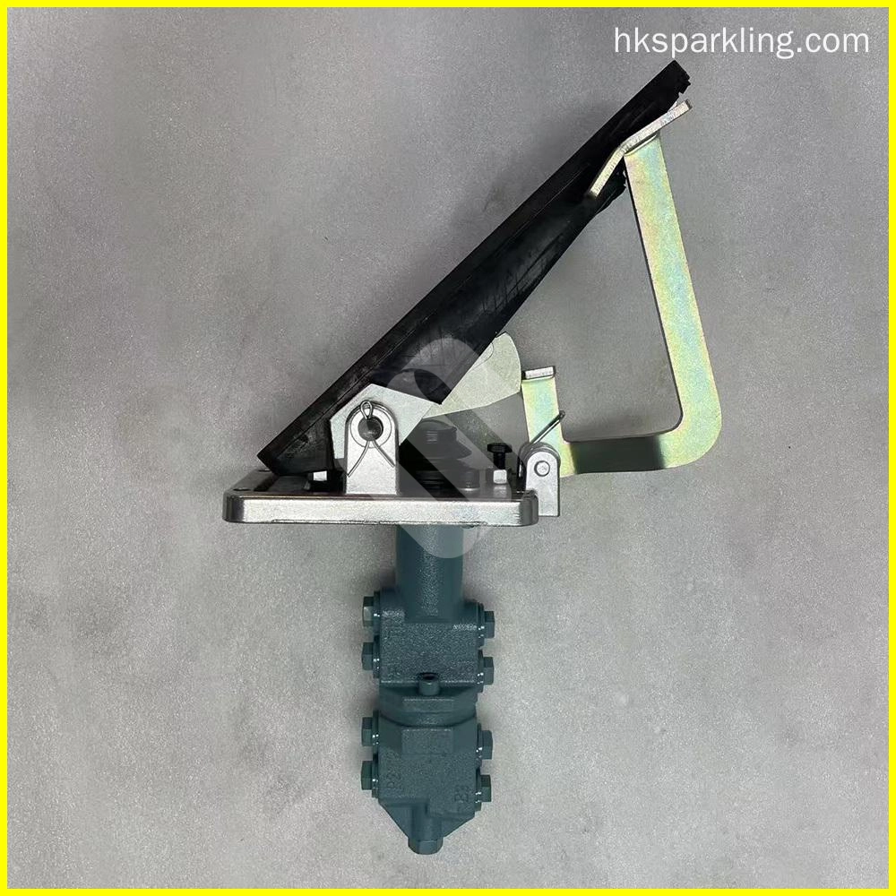 HYUNDAI WHEEL EXCAVATOR SPARE PARTS R160W9A R170W9 R170W9S R180W9A R180W9S R210W-9 BRAKE VALVE 31Q5-30110 CHINA MADE