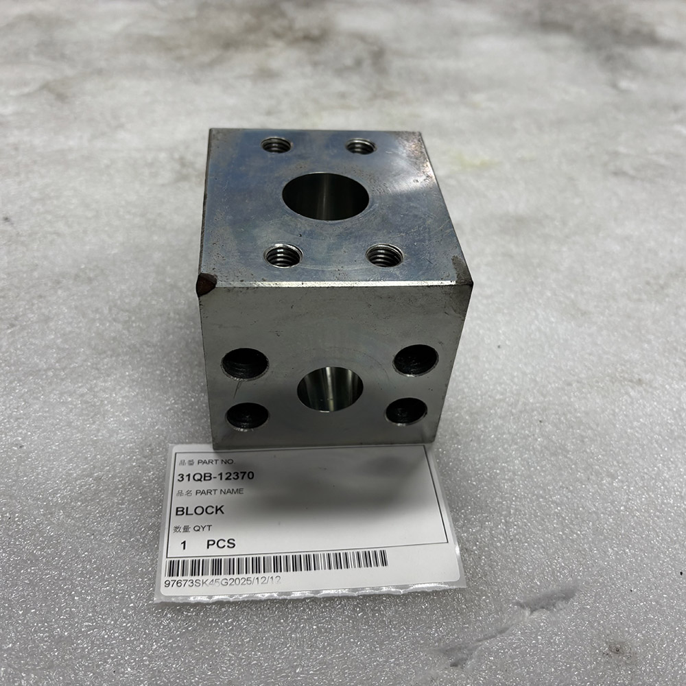 High quality engine block for Hyundai R480LC series
