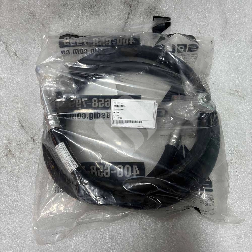 Genuine OEM 4190015953 Hydraulic Hose for SDLG E6210F, E6225F, E6300F & E6360F SDLG-E6225F-replacement-hydraulic-hose-4190015953-coupling-close-up