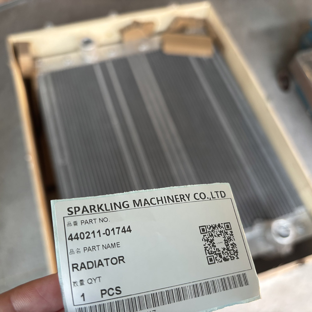 Doosan DX530LCA-7M excavator radiator