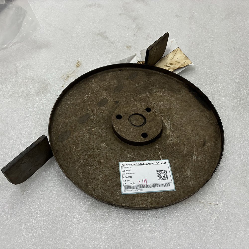 Caterpillar 4T-1572 Cover, CAT Cover Assembly, CA4T1572, 4T1572, CAT 773D Parts, CAT 775F Truck Parts, Caterpillar 772B Replacement, CAT Truck Components, Mining Truck Cover Assy