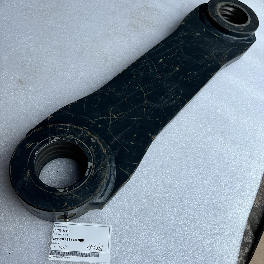 Dozer Blade Link B & Link Assy for Hyundai Excavator R210LC-9 R220LC-9S OEM 51N6-30410 51N6-30420