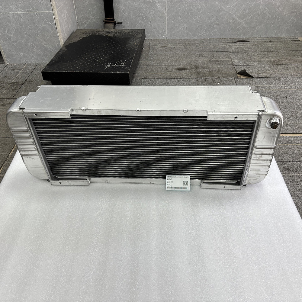 SPARKLING MACHINERY BOBCAT 6736362 RADIATOR