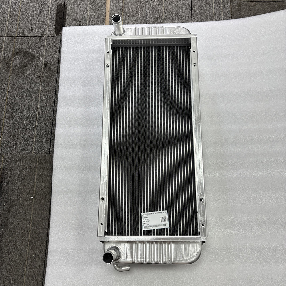 SPARKLING MACHINERY BOBCAT 6736362 RADIATOR