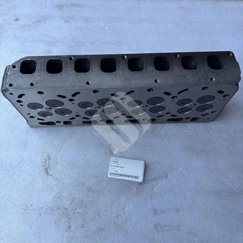 Excavator Spare Parts 7020950 Cylinder Head for Volvo Construction Equipment Volvo Cylinder Head 7020950 Replacement Part