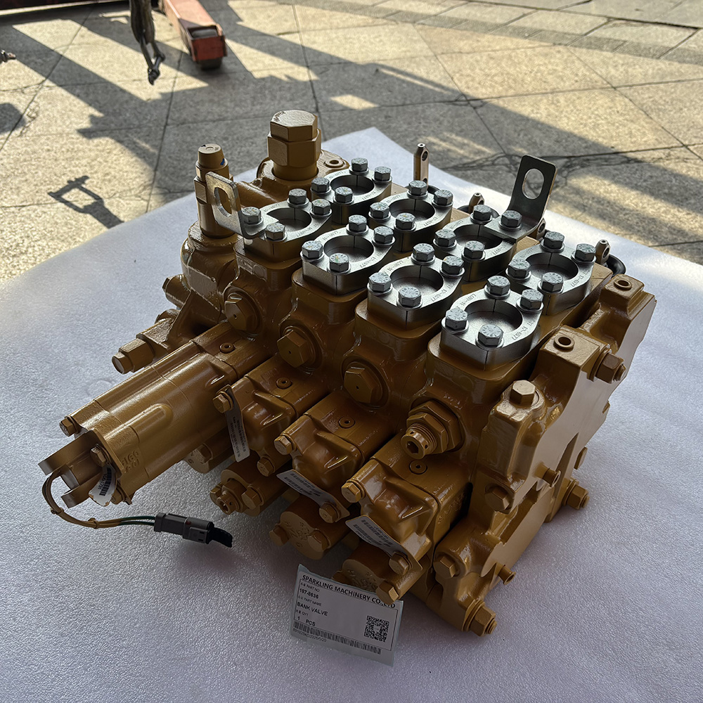 D9R TRACK-TYPE TRACTOR CA1878636 187-8636 1878636 VALVE GP-MAIN CONTROL VALVE ASSY