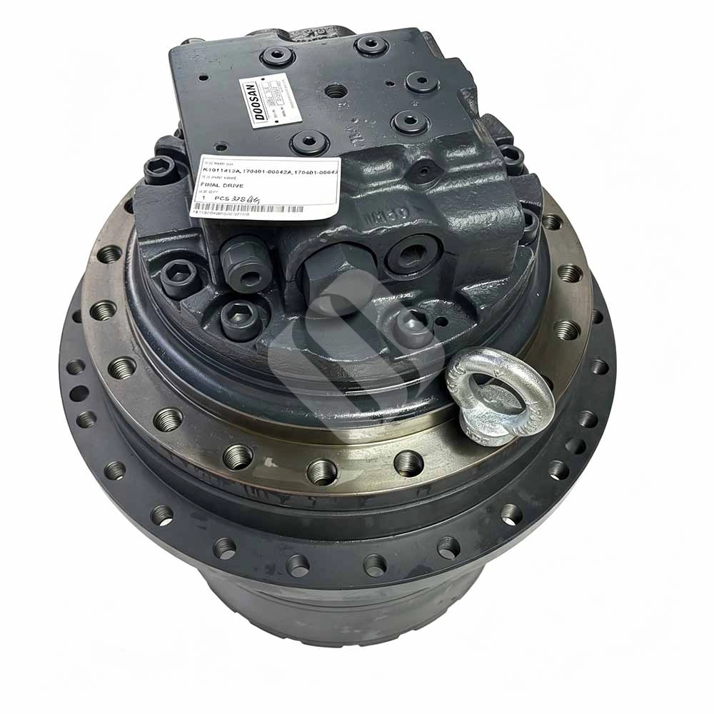 Genuine K1011413A 170401-00042A 170401-00042 Final Drive Travel Motor for Doosan DX255 Doosan final drive motor for heavy machinery, top view on white background