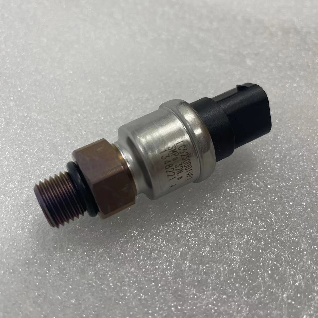 SK200-6/6E/8 SK250-6E/8 SK460-8 SK480-8 LC52S00019P1 YN52S00102P1 YW52S00002P1 LS52S00013F1 3Mpa Low Pressure Sensor