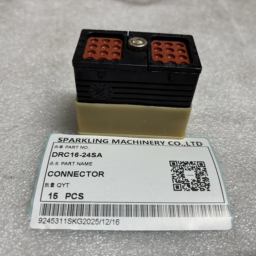 High-Quality 250V 13A Connector for Construction Machinery