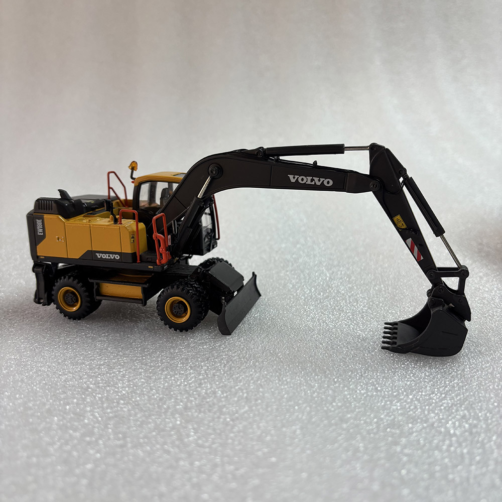 Volvo EW180E die-cast excavator model metal alloy with movable boom arm and bucke