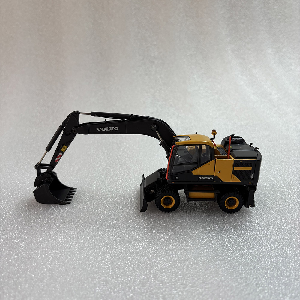 Volvo EW180E die-cast excavator model metal alloy with movable boom arm and bucke