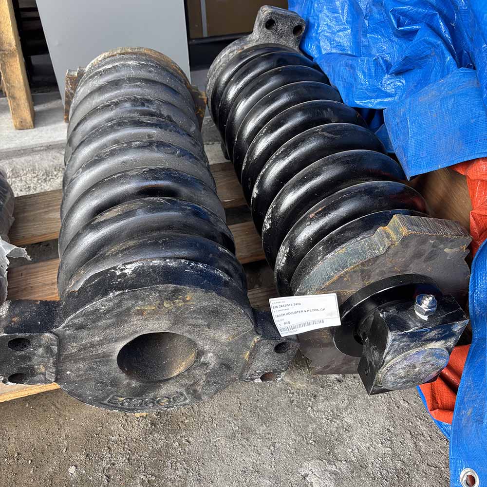 HIGH-QUALITY EXCAVATOR PARTS MADE IN CHINA NEW 516-2472/516-2470 TRACK ADJUSTER & RECOIL GP SPARKLING MACHINERY