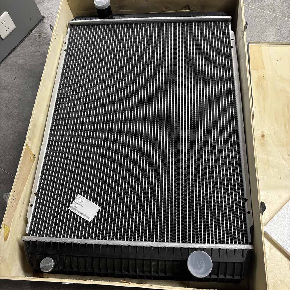 VOE11110705-heavy-duty-engine-water-radiator-for-Volvo-EC240B