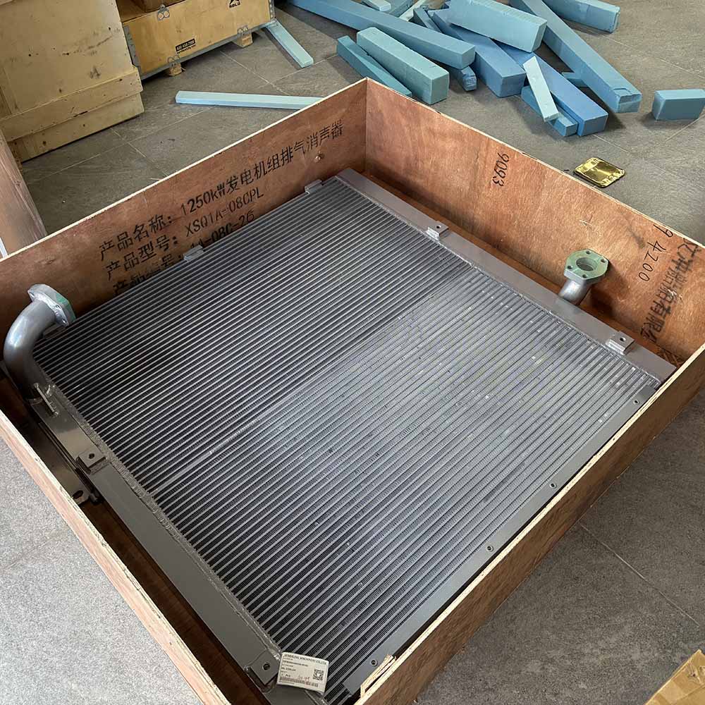 Doosan HIGH-QUALITY EXCAVATOR PARTS MADE IN CHINA NEW 13F52000/400206-00340 OIL COOLER SPARKLING MACHINERY