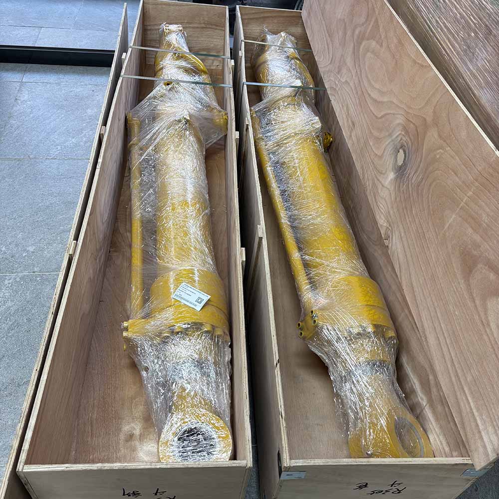 Hyundai HIGH-QUALITY EXCAVATOR PARTS MADE IN CHINA NEW R290LC7 R290LC7H R305LC7 31N8-60111/31N8-60110 BUCKET CYLINDER SPARKLING MACHINERY