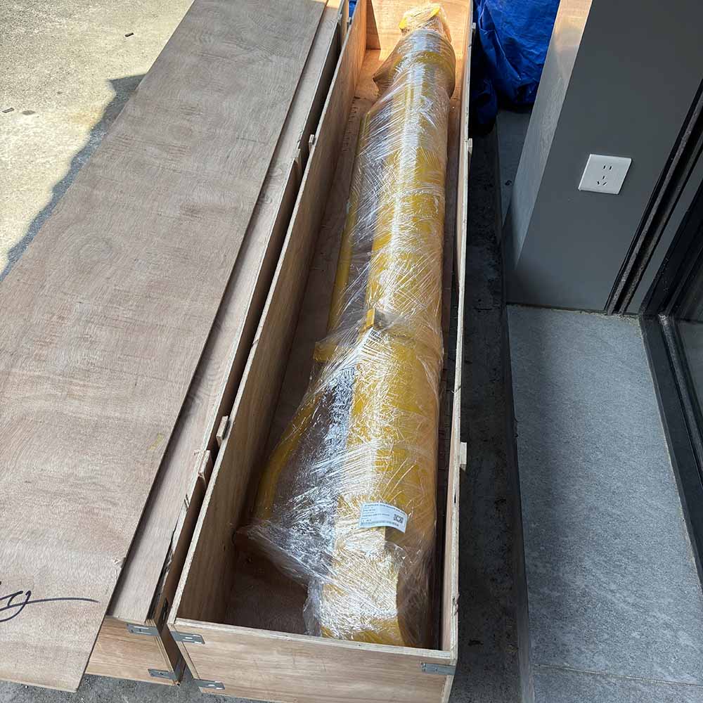 Hyundai HIGH-QUALITY EXCAVATOR PARTS MADE IN CHINA NEW 31N7-50132 R250/260 ARM CYLINDER SPARKLING MACHINERY