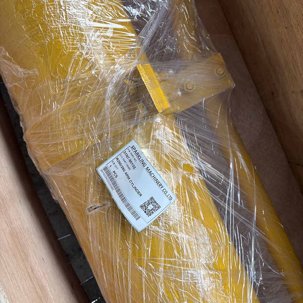 Hyundai HIGH-QUALITY EXCAVATOR PARTS MADE IN CHINA NEW 31N7-50132 R250/260 ARM CYLINDER SPARKLING MACHINERY