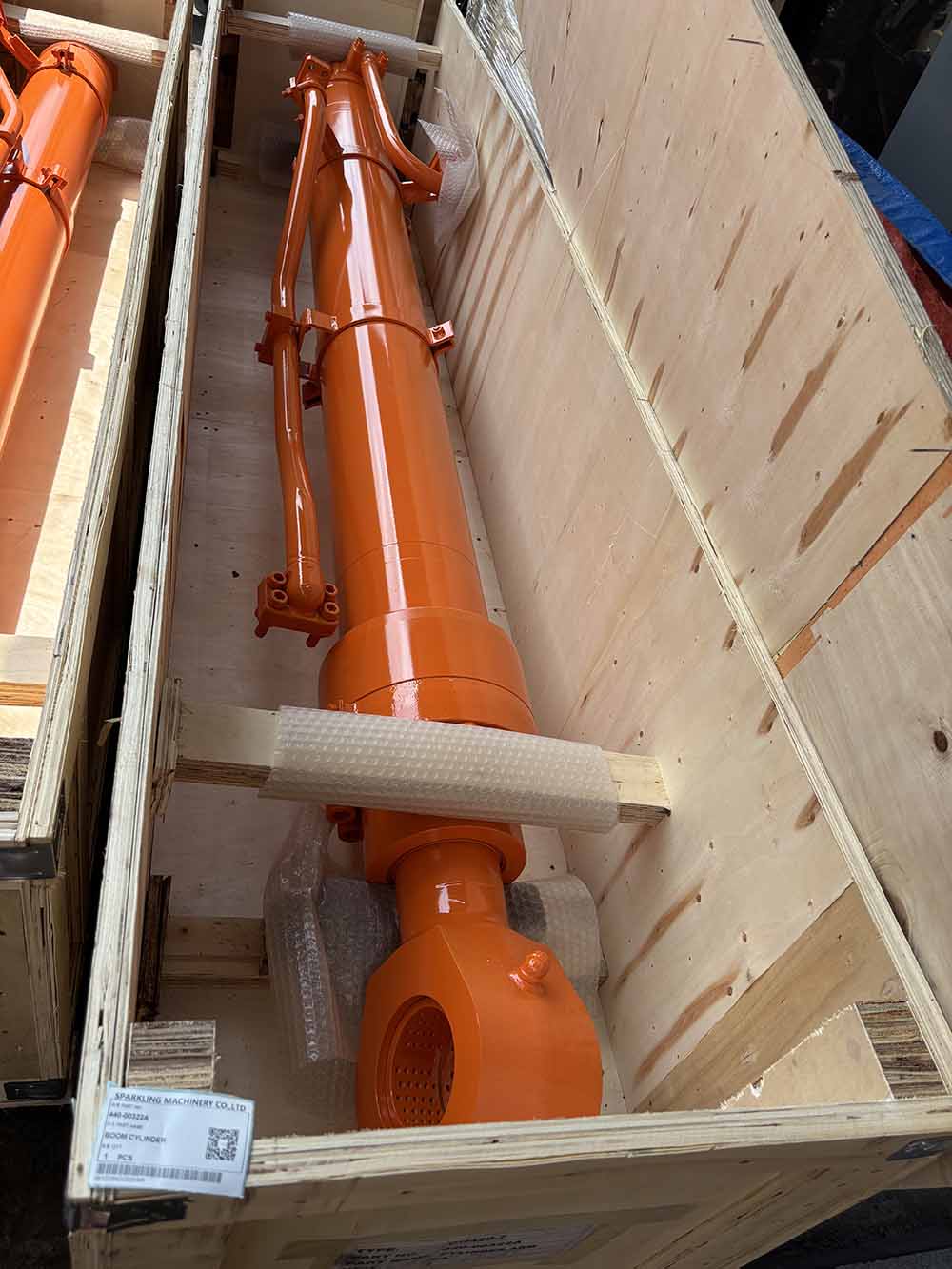 Doosan HIGH-QUALITY EXCAVATOR PARTS MADE IN CHINA NEW 420LC 440-00322A BOOM CYLINDER SPARKLING MACHINERY