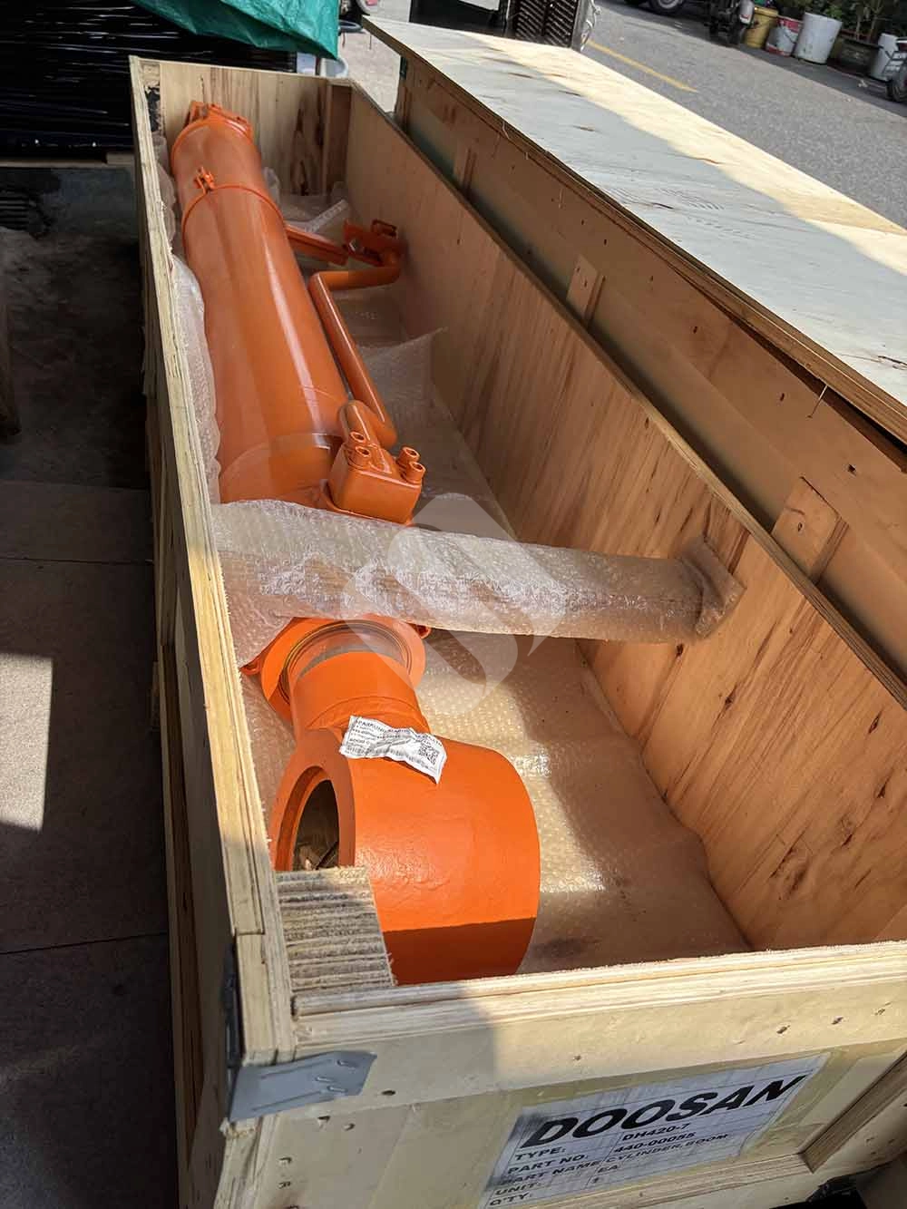 Doosan HIGH-QUALITY EXCAVATOR PARTS MADE IN CHINA NEW 400LC 420LC 440-00055 440-00055 DOOSAN 420 BOOM CYLINDER SPARKLING MACHINERY Doosan HIGH-QUALITY EXCAVATOR PARTS MADE IN CHINA NEW 400LC 420LC 440-00055/440-00055 DOOSAN 420 BOOM CYLINDER SPARKLING MACHINERY