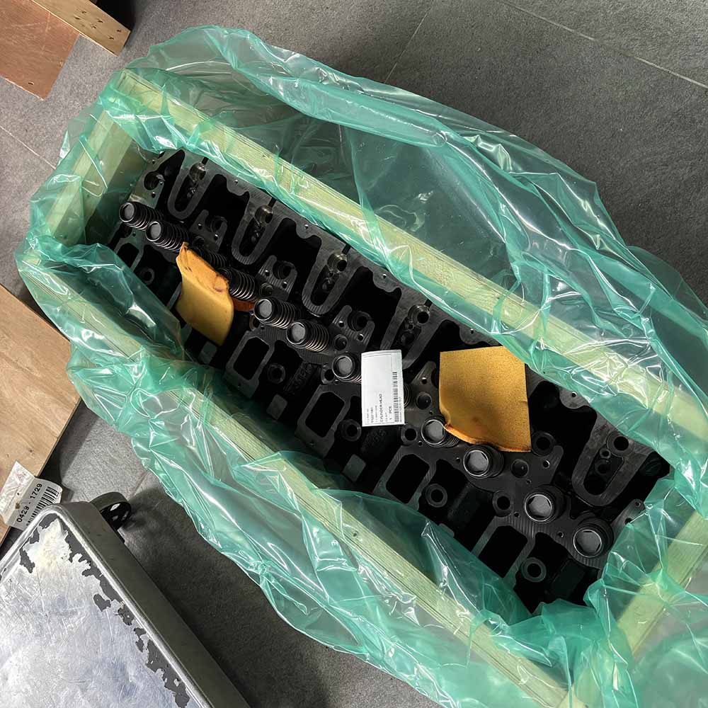 VOLVO HIGH-QUALITY EXCAVATOR PARTS MADE IN CHINA NEW 11221161 CYLINDER HEAD SPARKLING MACHINERY
