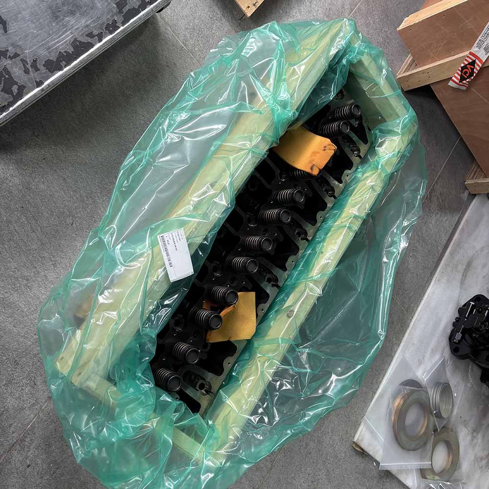 VOLVO HIGH-QUALITY EXCAVATOR PARTS MADE IN CHINA NEW 11221161 CYLINDER HEAD SPARKLING MACHINERY