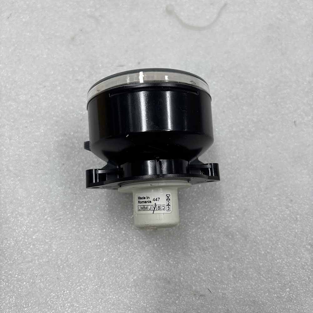 VOLVO EXCAVATOR PARTS MADE IN CHINA NEW EW140C EW140D EW145B EW160C EW160D VOE14592566/2BA009001107 LAMP SPARKLING MACHINERY