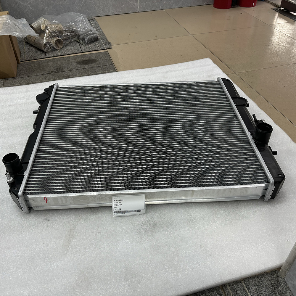 MADE IN CHINA SPARKLING MACHINERY NEW KX080 RD819-42300 RADIATOR