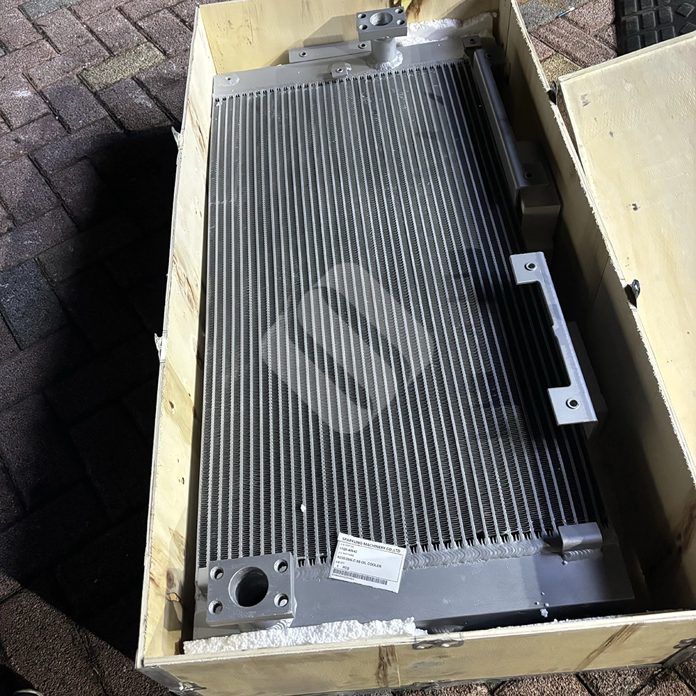 MADE IN CHINA SPARKLING MACHINERY NEW 11Q6-40642 R220 260LC-9S OIL COOLER MADE IN CHINA SPARKLING MACHINERY NEW 11Q6-40642 R220 260LC-9S OIL COOLER