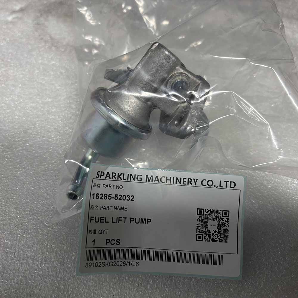 16285-52032-fuel-lift-pump-for-Kubota-D905-D1105-engines