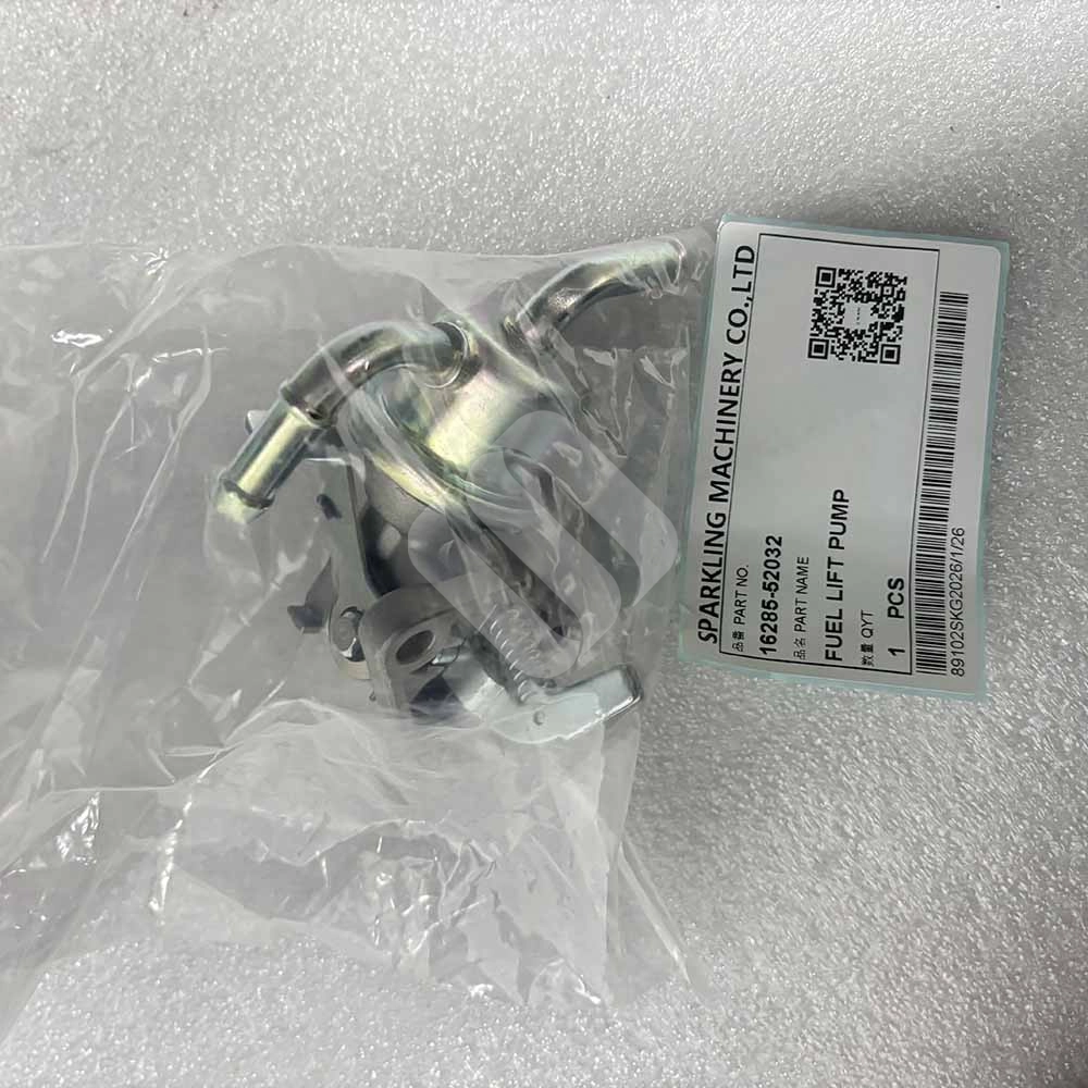 16285-52032 Fuel Lift Pump for Kubota D905, D1005, D1105 Engines Mechanical-fuel-transfer-pump-16285-52032-side-view