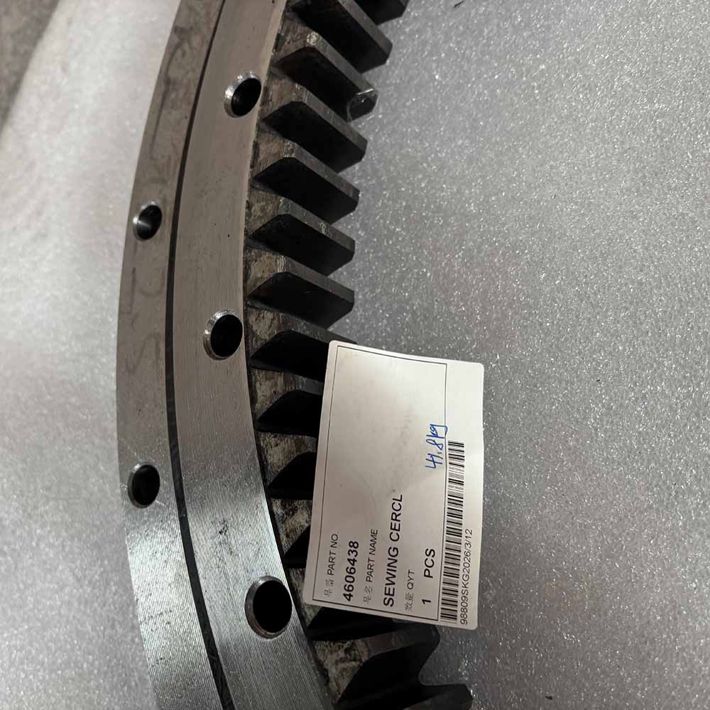 4606438 Swing Circle Bearing for Hitachi ZX30U-2, ZX33U-3 & John Deere 35D John-Deere-35D-excavator-slewing-ring-assembly-4606438