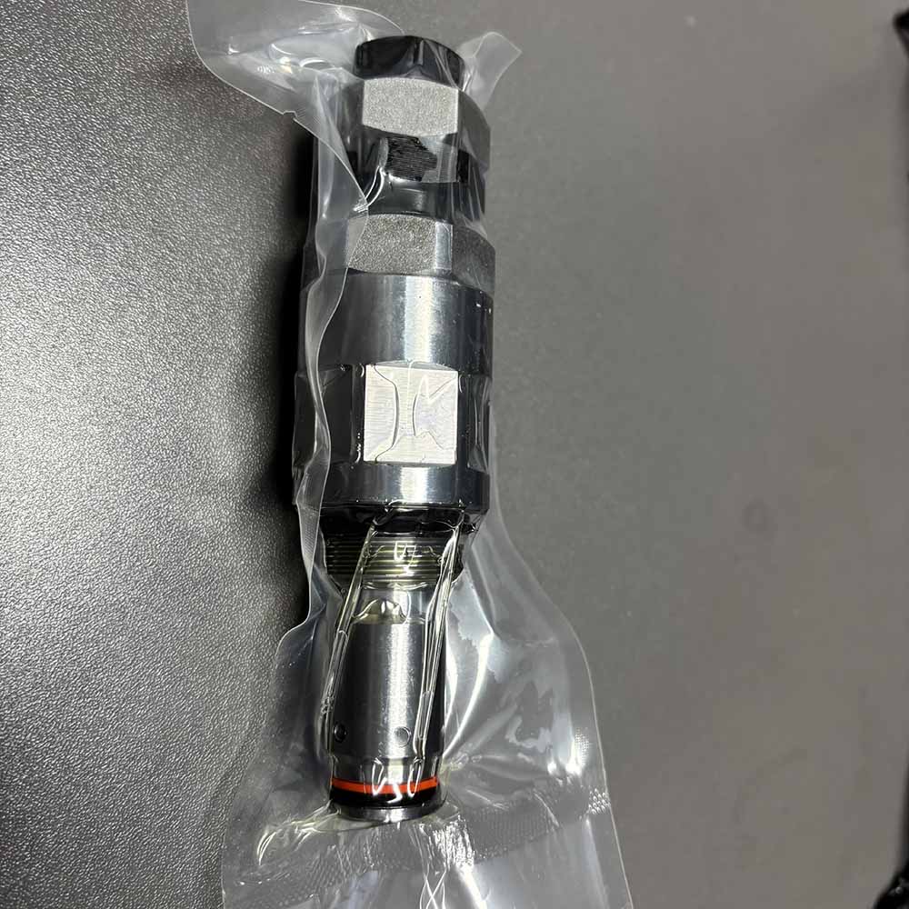 723-10-11202 Main Relief Valve for Komatsu PC30, PC35MR-2, PC40, PC45 IMG_5727