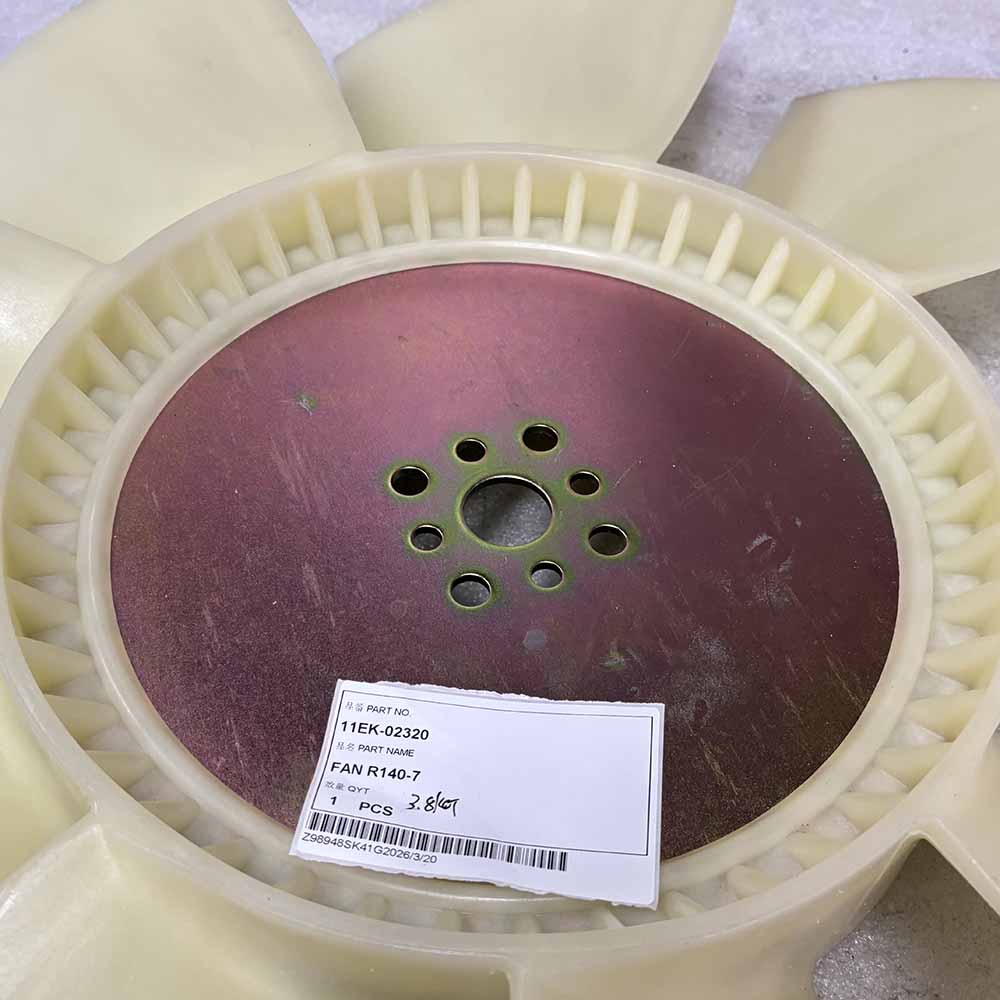11EK-02320 Engine Cooling Fan for Hyundai R140LC-7, R140W-7, R130W-3 11EK-02320-Hyundai-replacement-fan-view-showing-mounting-hub