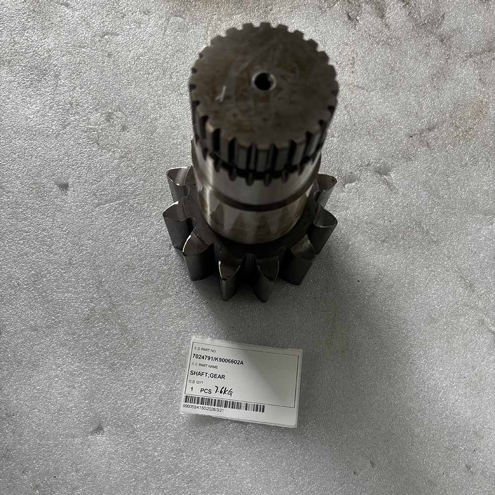 7024791-K9006602A-hydraulic-motor-gear-shaft-for-Doosan-DX75