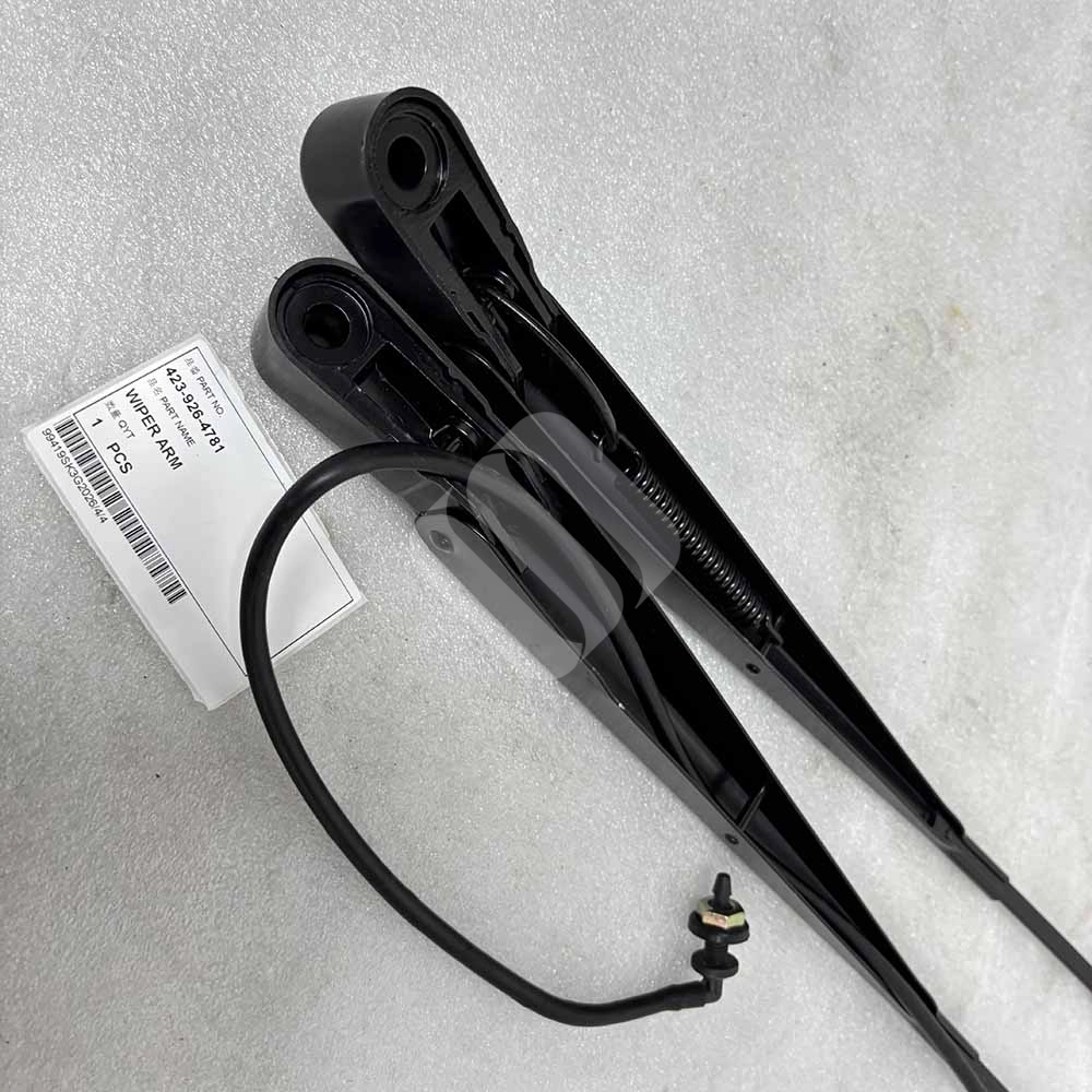 423-926-4781 Front Wiper Arm Assembly for Komatsu WA380-6, WA430-6, WA470-6, WA480-6 Two black automotive 423-926-4781 wiper arms with a part label.