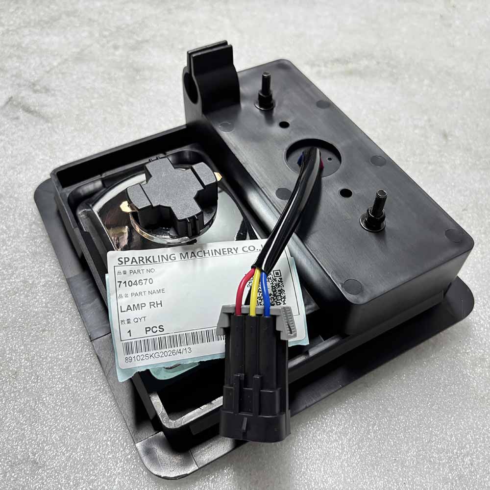 Replacement-RH-cab-light-7104670-for-Bobcat-S510-loader